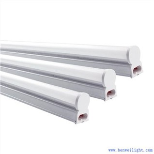 SAMÞEGÐ T5 14b LED skipti